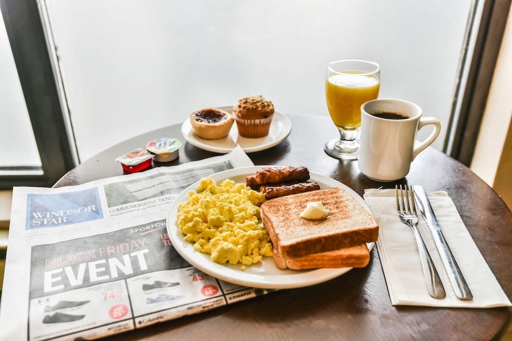 Comfort Inn & Suites Ambassador Bridge Windsor Eksteriør billede