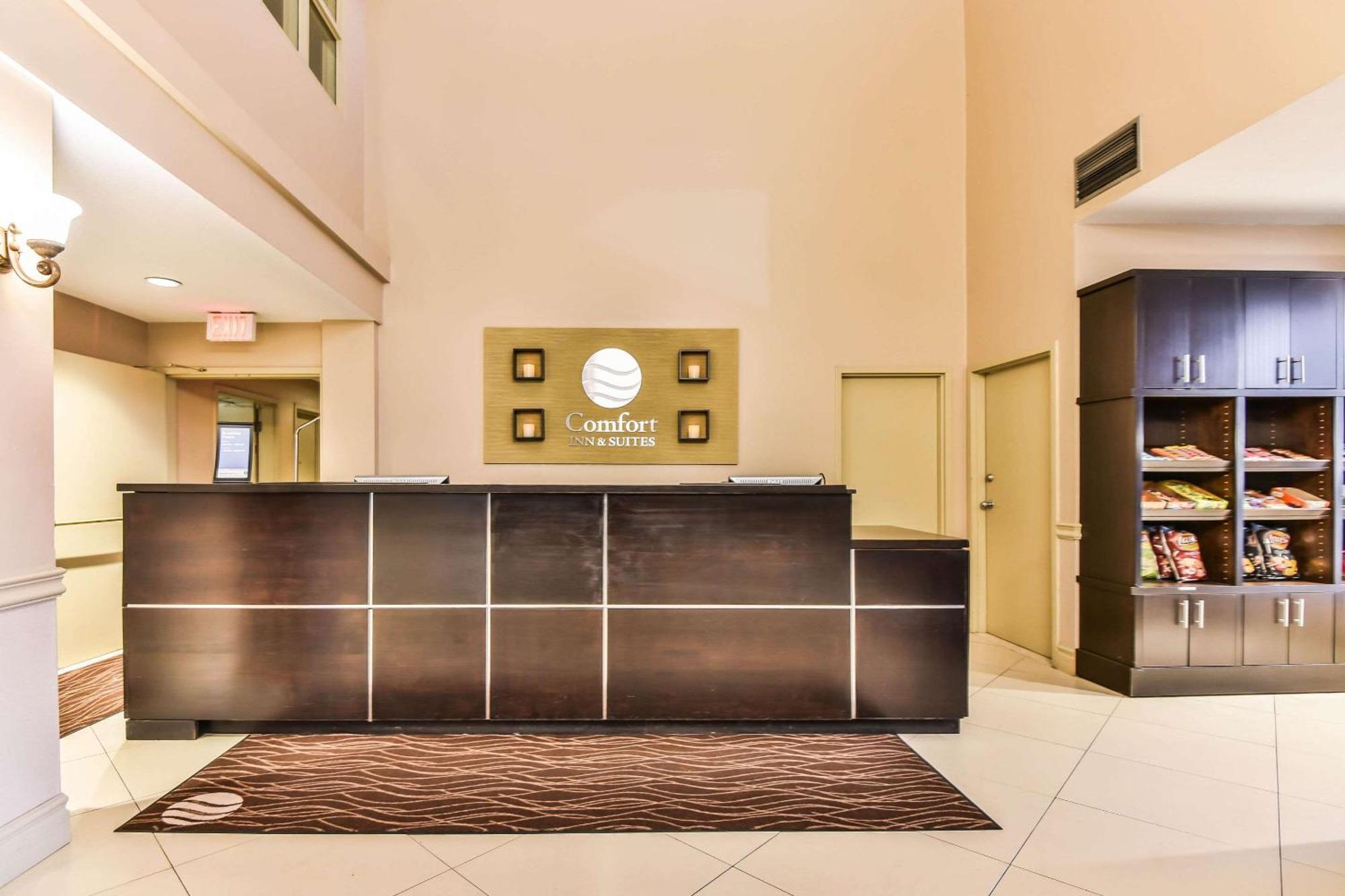 Comfort Inn & Suites Ambassador Bridge Windsor Eksteriør billede